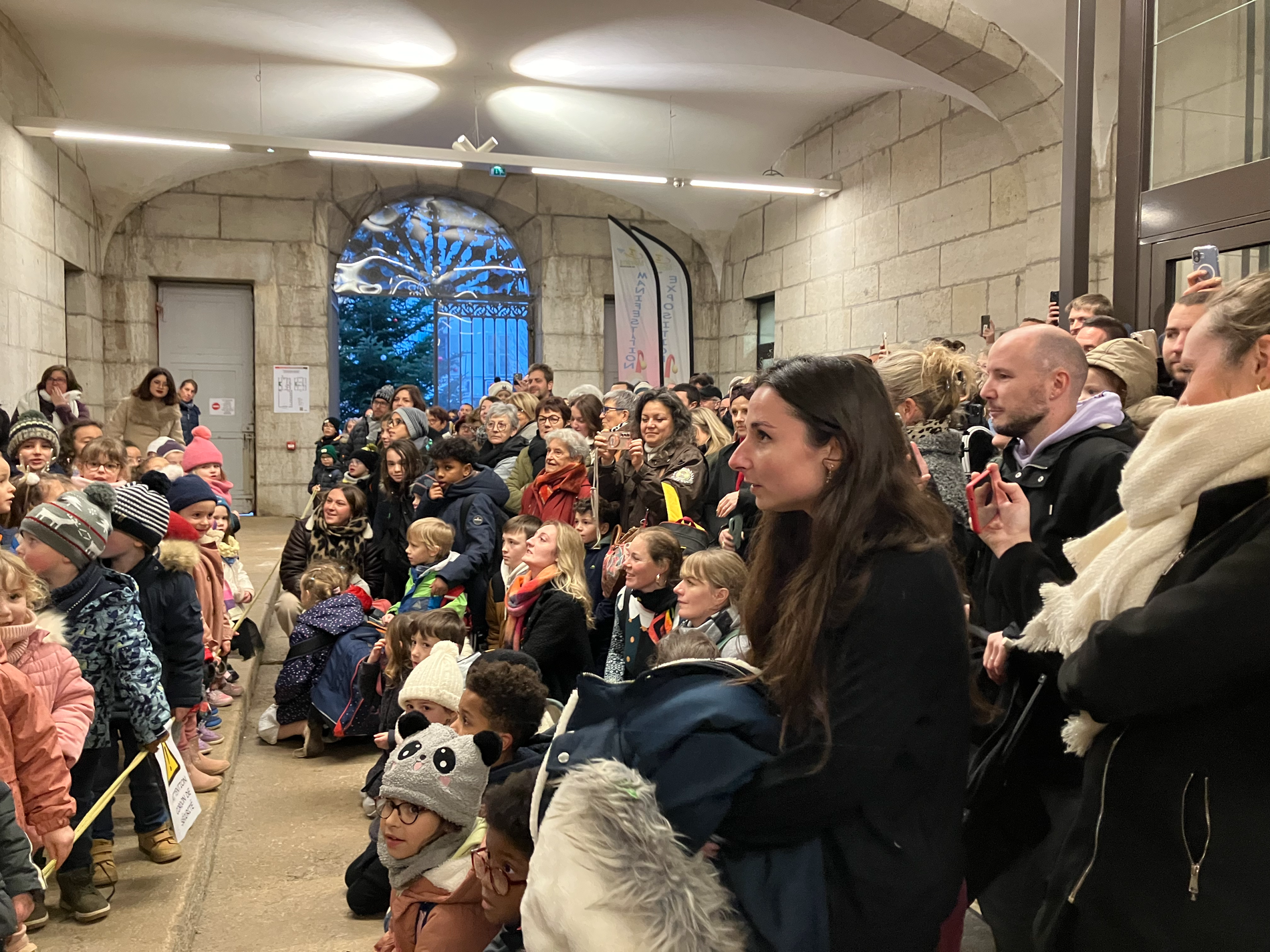 Mini-récital du marché de Noël (3).PNG